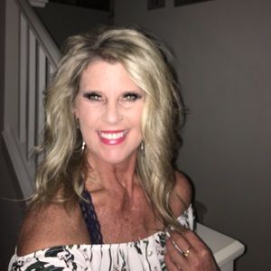 Meet your Posher, Valerie